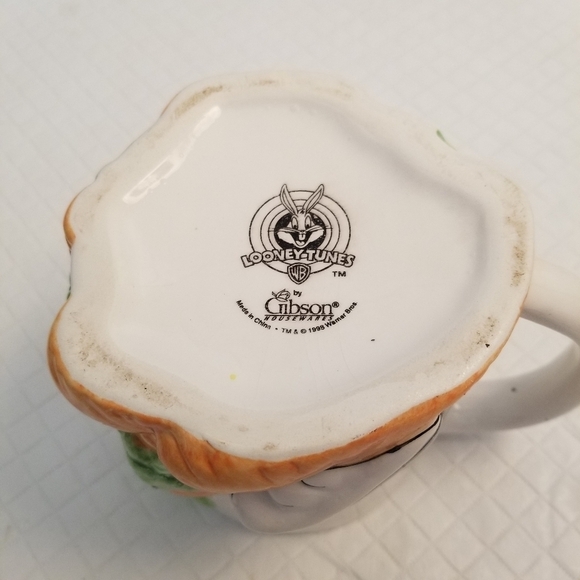 Warner Bros Looney Tunes Bugs Bunny Embossed Carrots 🥕Ceramic Coffee Mug Cup 3D - Picture 3 of 7